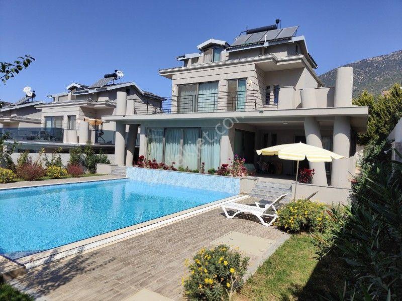 Stop’tan Ovacık'ta Satılık 3 Yatak Odalı Full Eşyalı Modern Villa — fotoğraf 2