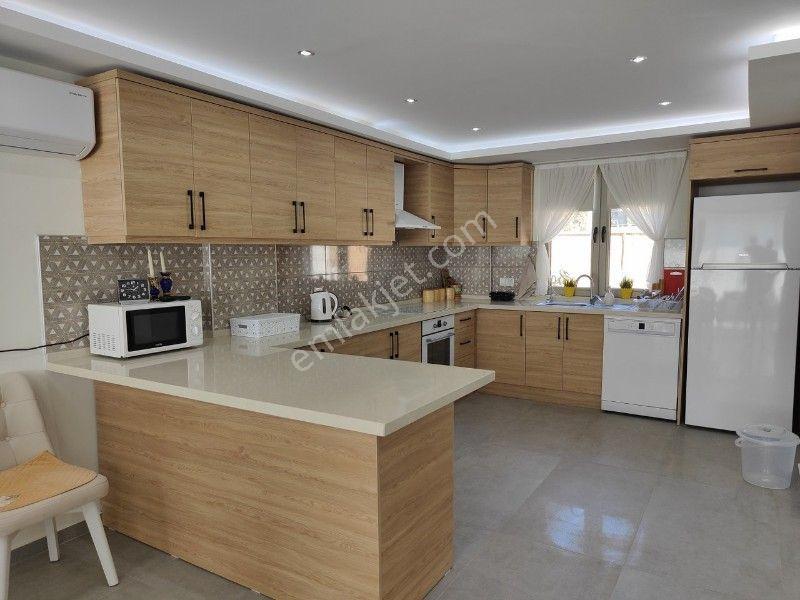 Stop’tan Ovacık'ta Satılık 3 Yatak Odalı Full Eşyalı Modern Villa — fotoğraf 3
