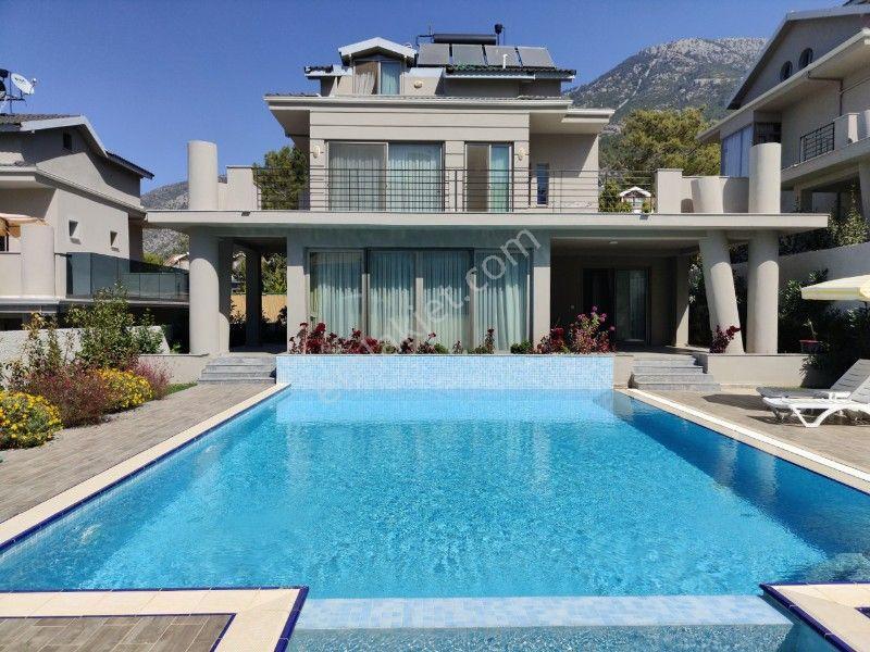 Stop’tan Ovacık'ta Satılık 3 Yatak Odalı Full Eşyalı Modern Villa — fotoğraf 23