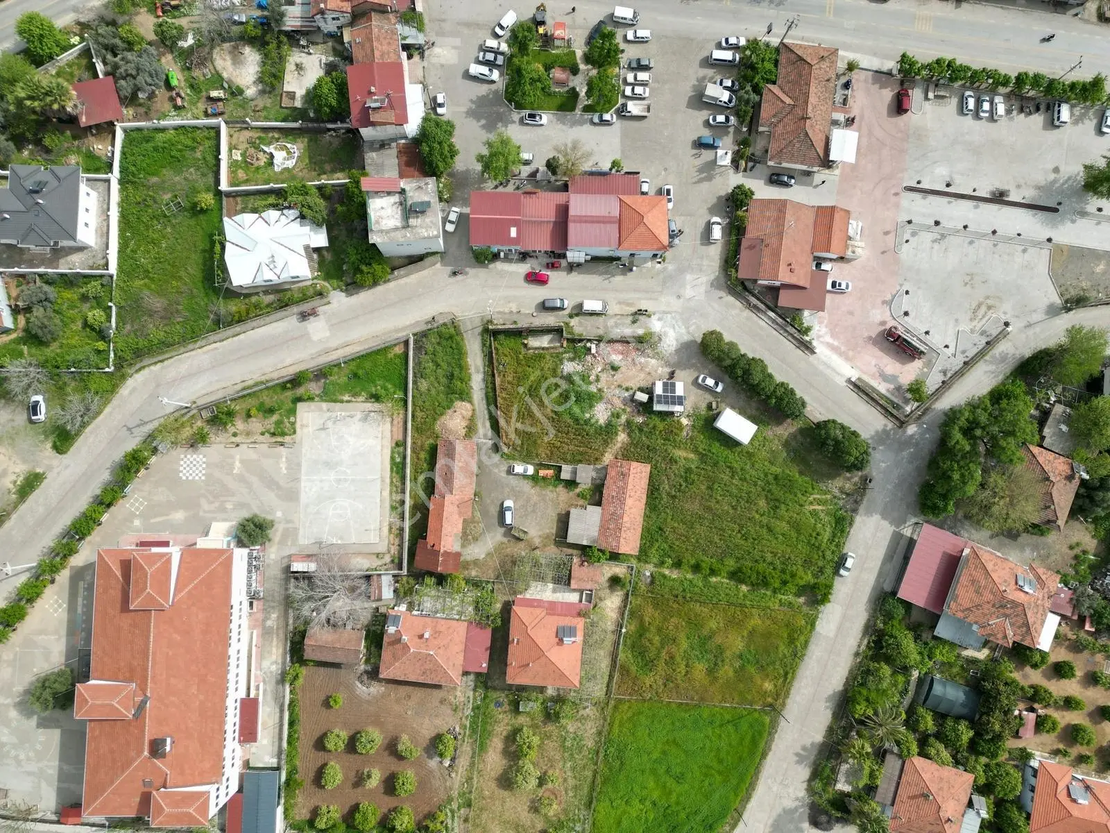 Beyobası Merkezde İmarlı Satılık Arsa