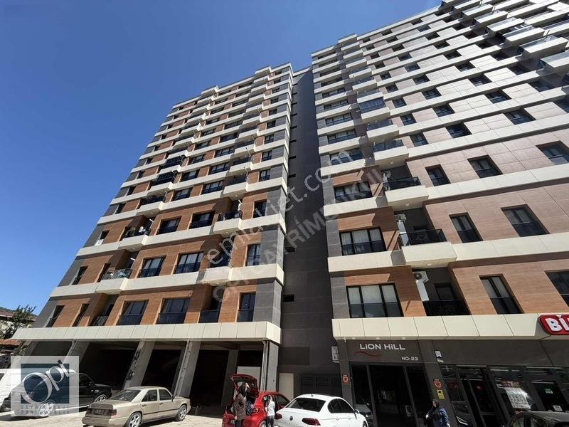 Kartal Hürriyet Mah. Deniz Manzaralı 2+1 Daire