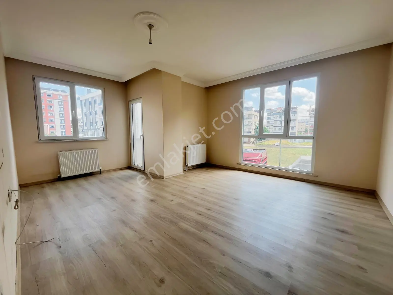 Mimar Sinanda | Kat Mülkiyetli 90m² | Krediye Uygun 3+1 Satılık! — fotoğraf 2