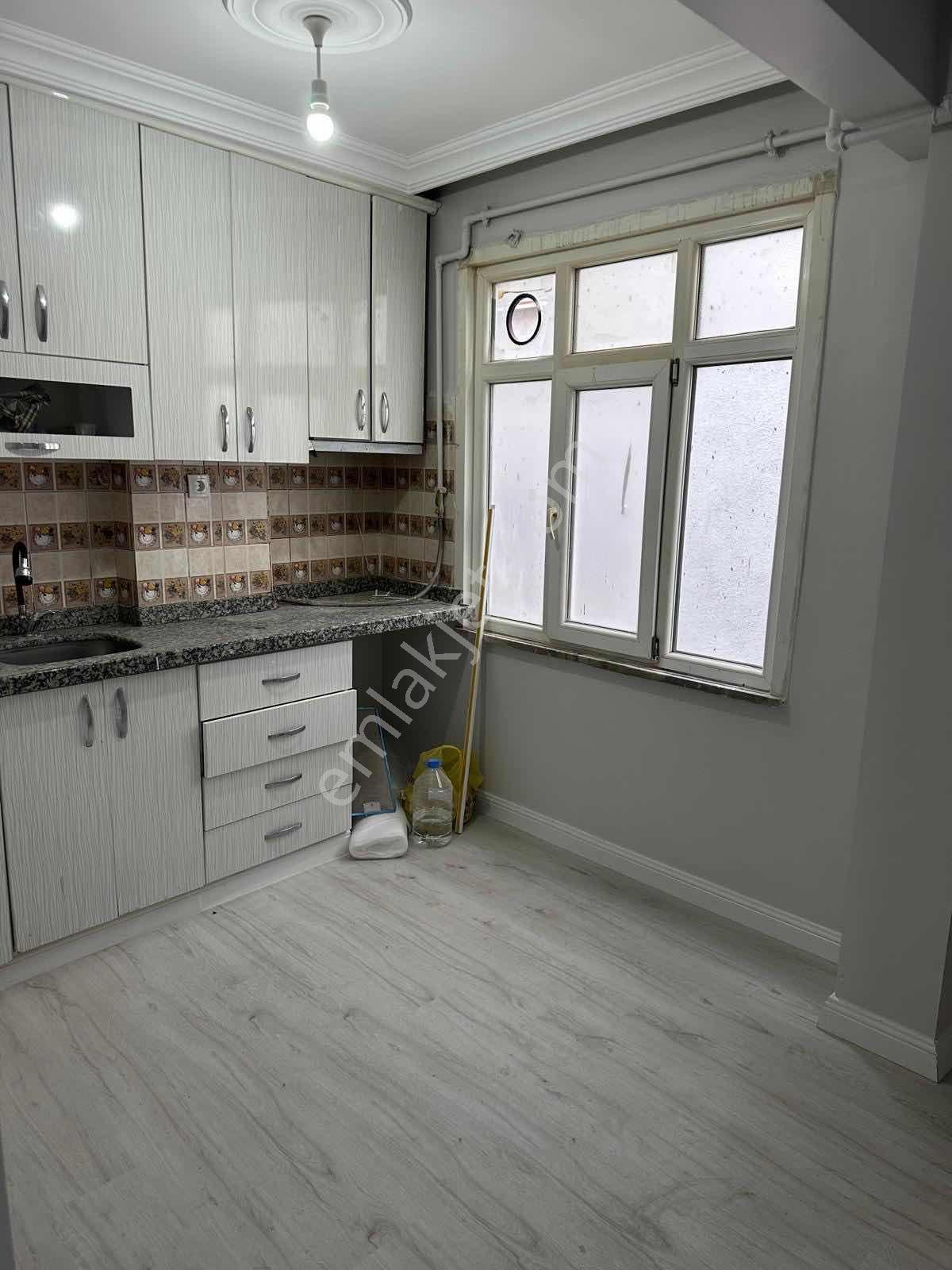 Halkalı Metroya Yakın 2+1 Arakat Satılık Daire — fotoğraf 3