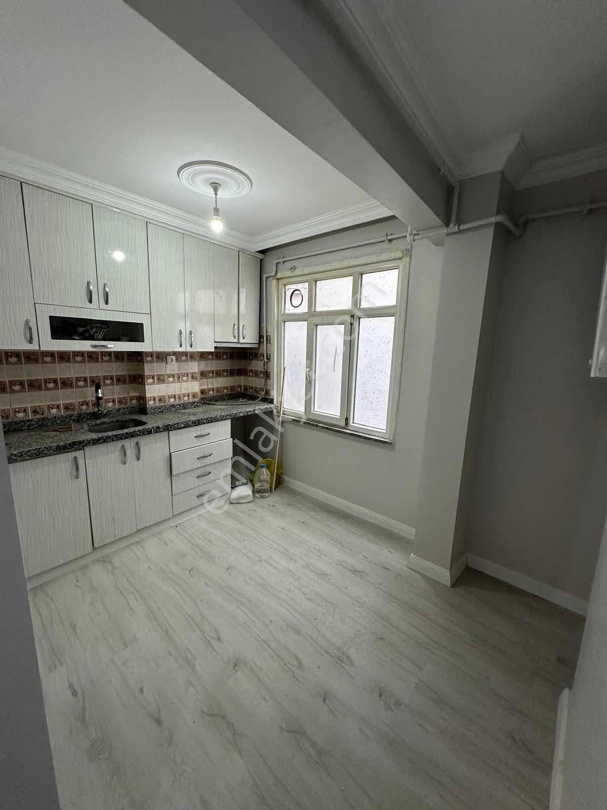 Halkalı Metroya Yakın 2+1 Arakat Satılık Daire — fotoğraf 14