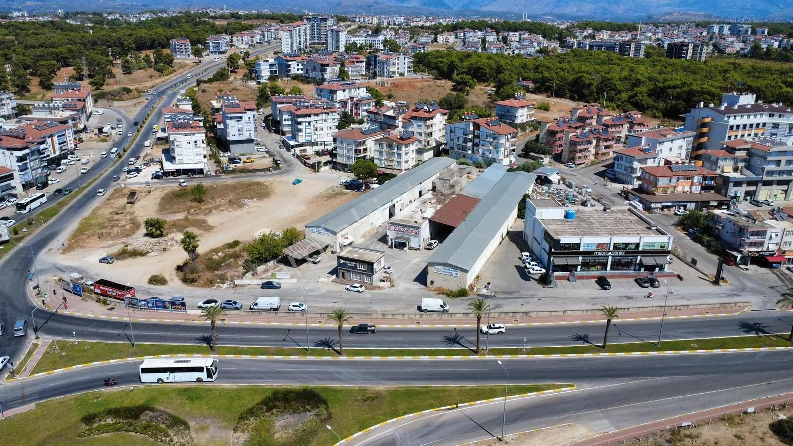 Merkezde Ticari+Konut İmarlı Arsa