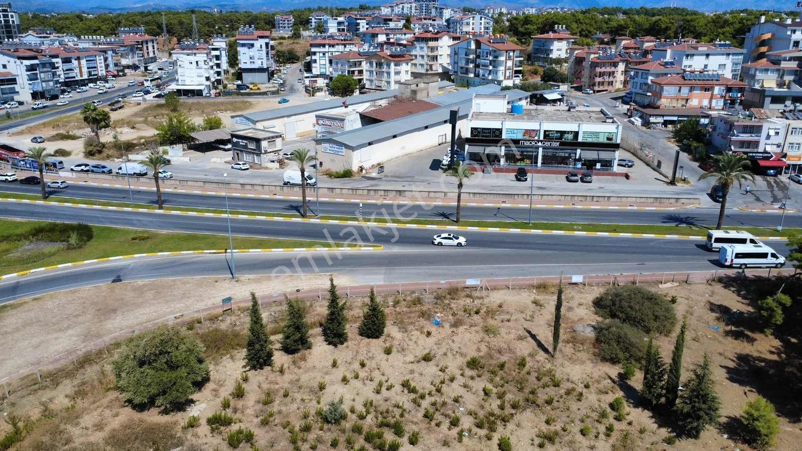 Merkezde Ticari+konut İmarlı Arsa — fotoğraf 3