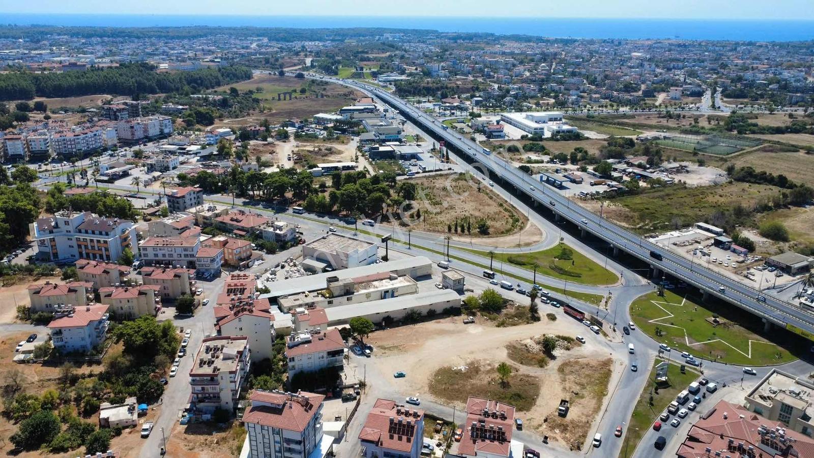 Merkezde Ticari+konut İmarlı Arsa — fotoğraf 5