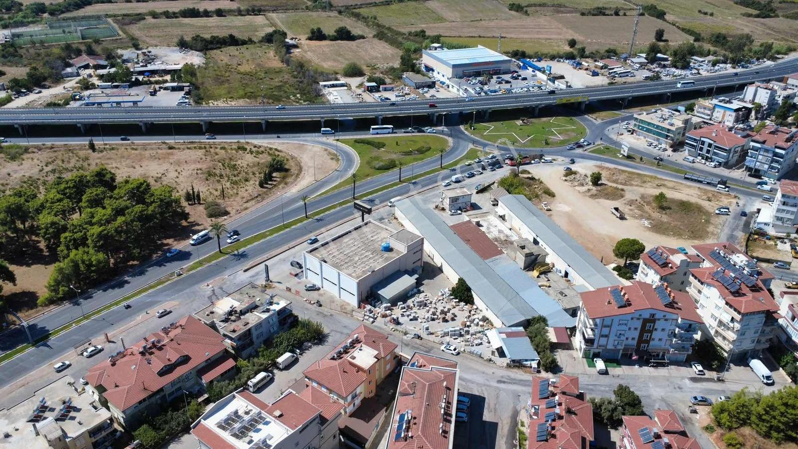 Merkezde Ticari+konut İmarlı Arsa — fotoğraf 7