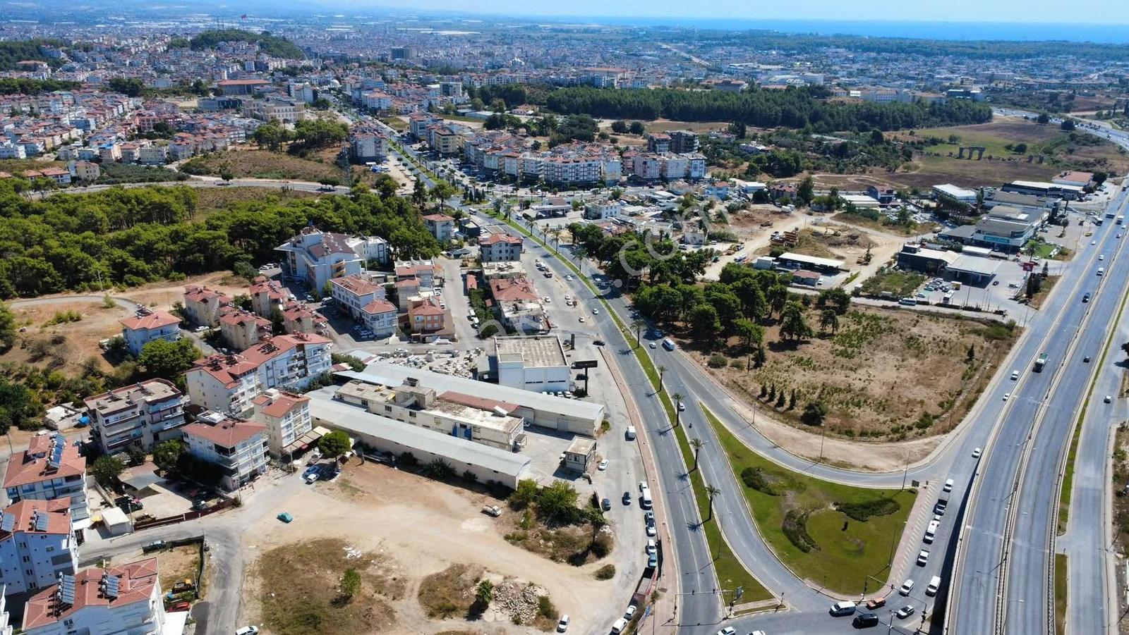 Merkezde Ticari+konut İmarlı Arsa — fotoğraf 8
