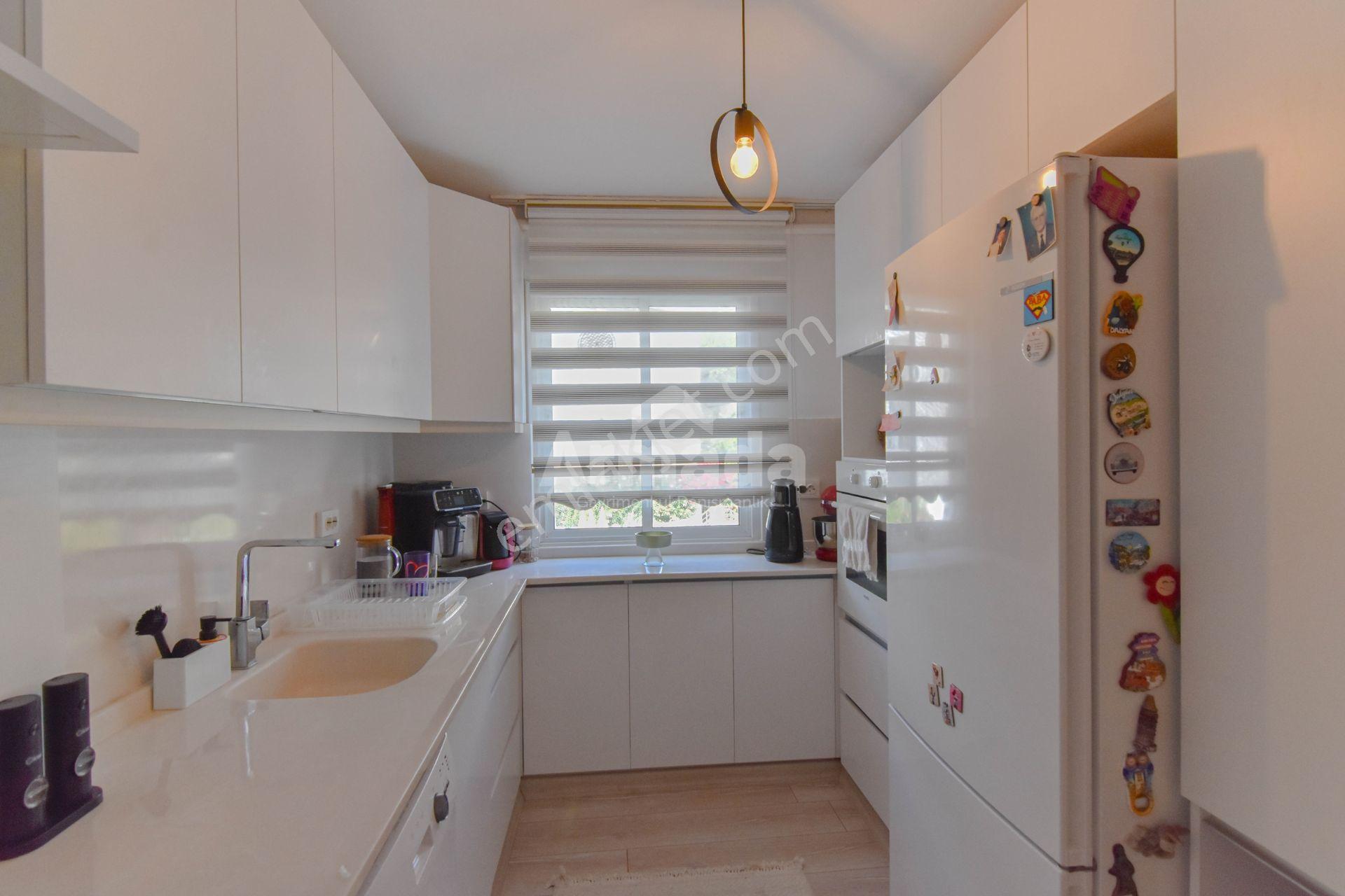 Kuşadası Marinaya 200 M Mesafede Satılık 3+1 Daire — fotoğraf 13