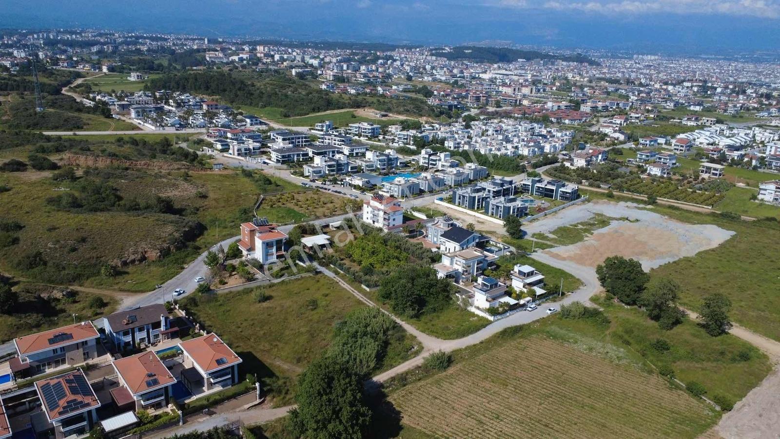 Sorgunda Güzel Konumda Satılık Arsa — fotoğraf 10
