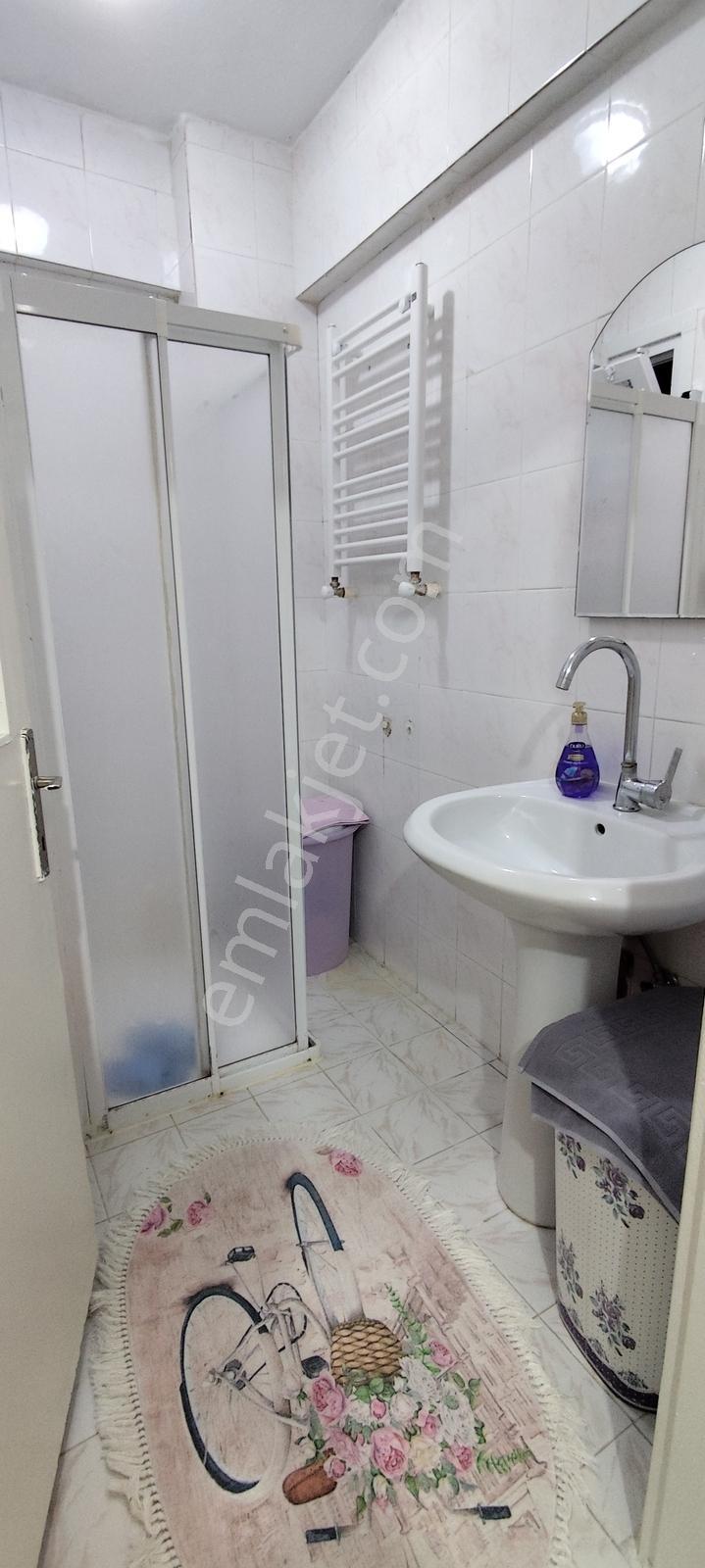 Zeytinburnu Sümer Mahallesi Satılık 2+1 Daire — fotoğraf 7