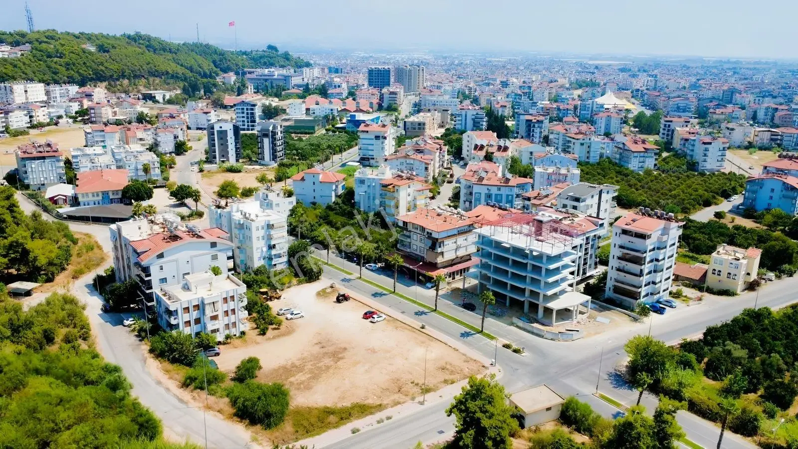Aydınevler Mah. Köşe Başı Parsel Konut Arsası — fotoğraf 2