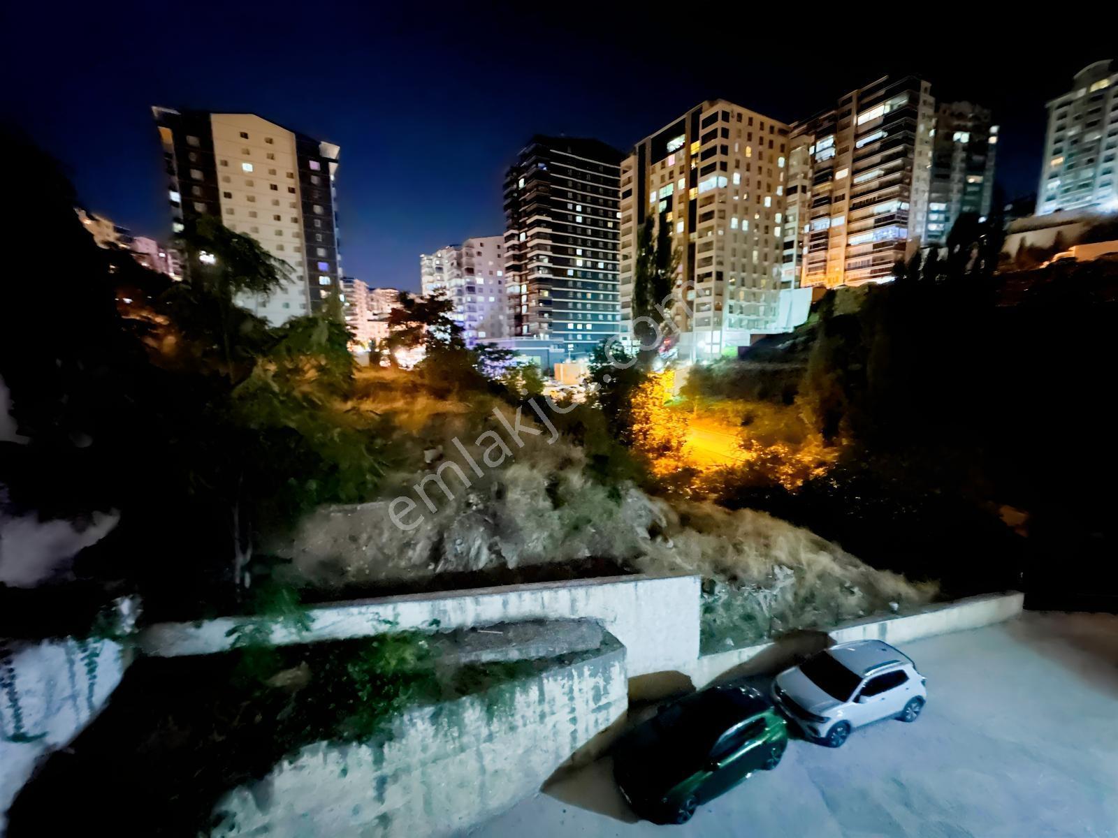 Durali Alıç Mah Kat Konumunda 125m2 3+1 Satılık Daire — fotoğraf 34