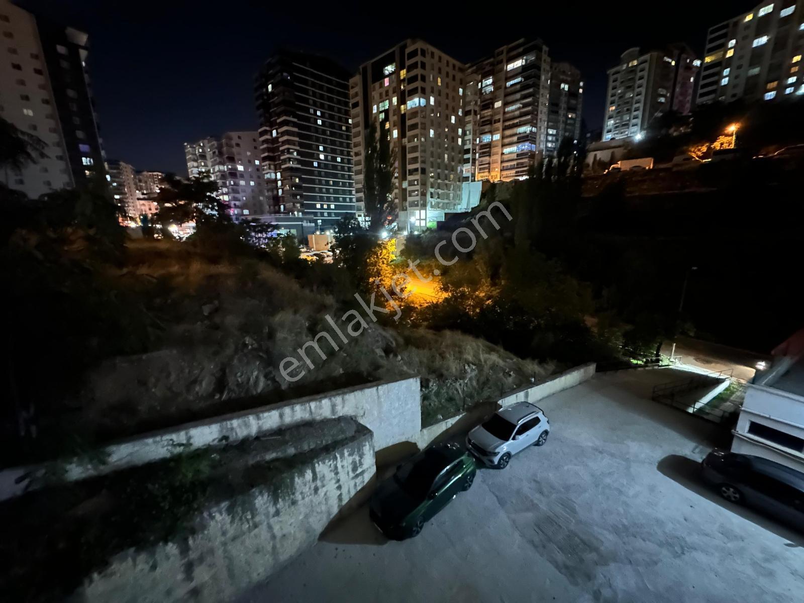 Durali Alıç Mah Kat Konumunda 125m2 3+1 Satılık Daire — fotoğraf 35