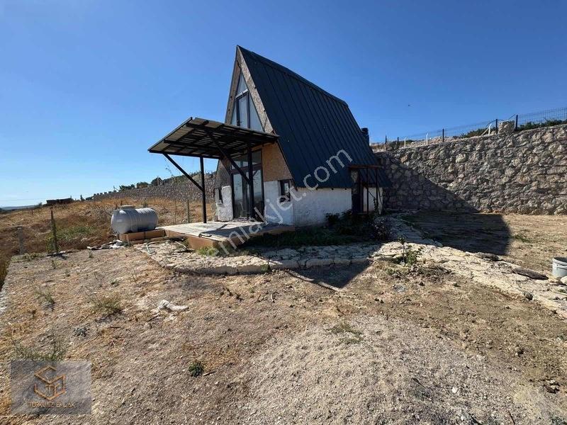 Türkelli'de Foça Yoluna Yakın 300 M² Hisseli Arsa — fotoğraf 7