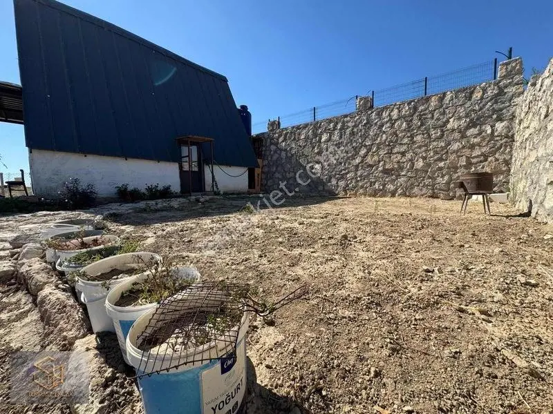 Türkelli'de Foça Yoluna Yakın 300 M² Hisseli Arsa — fotoğraf 20