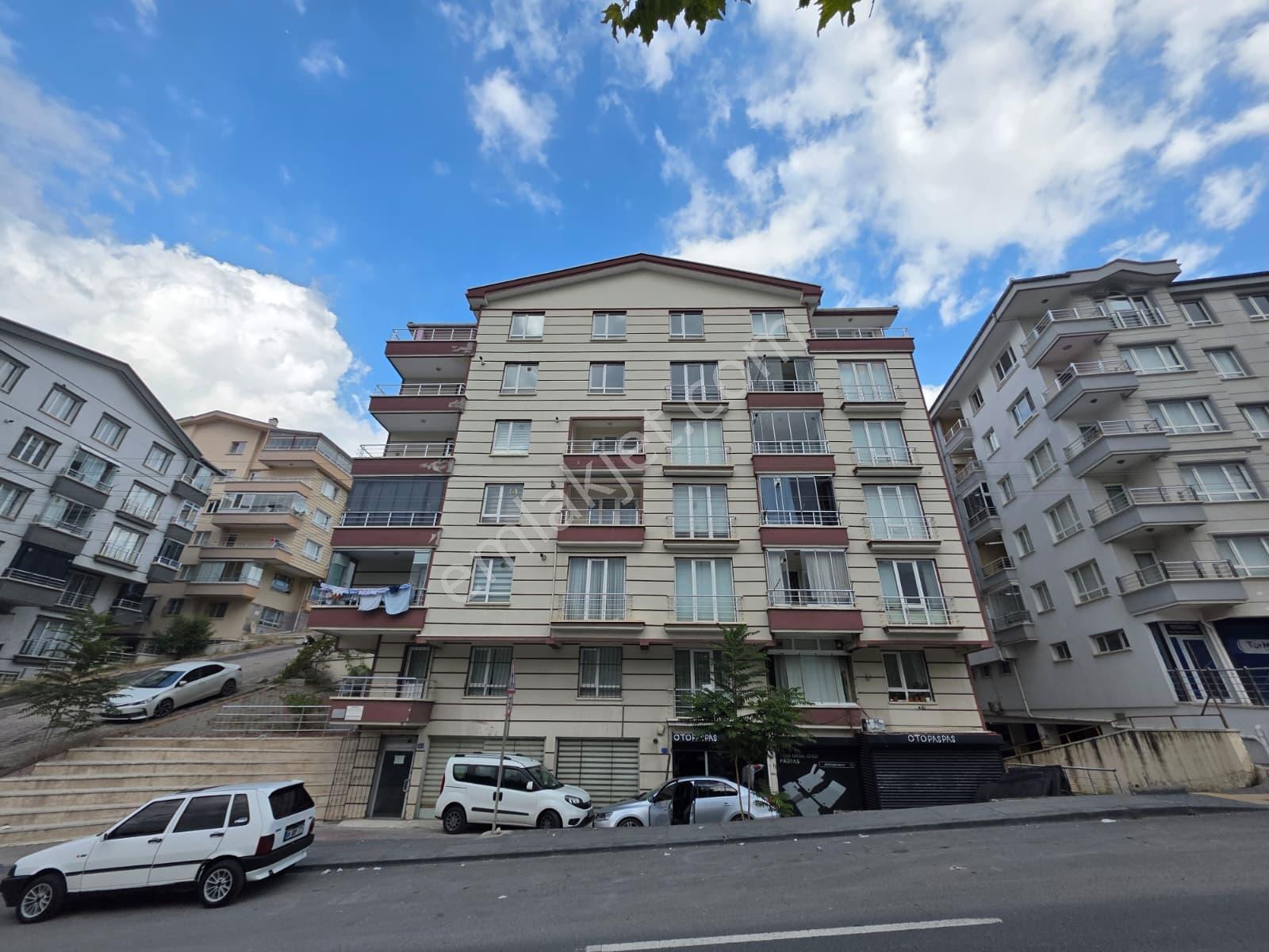 Doğukent Caddesinde 2+1 Yapılı Satılık Daire