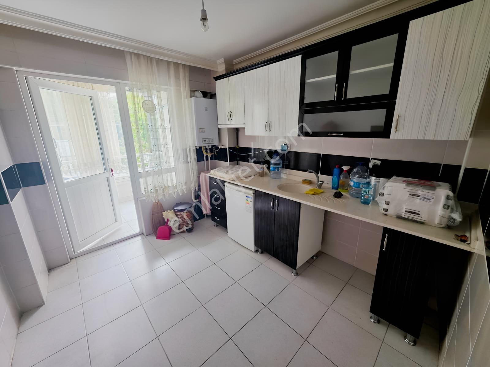 Doğukent Caddesinde 2+1 Yapılı Satılık Daire — fotoğraf 5
