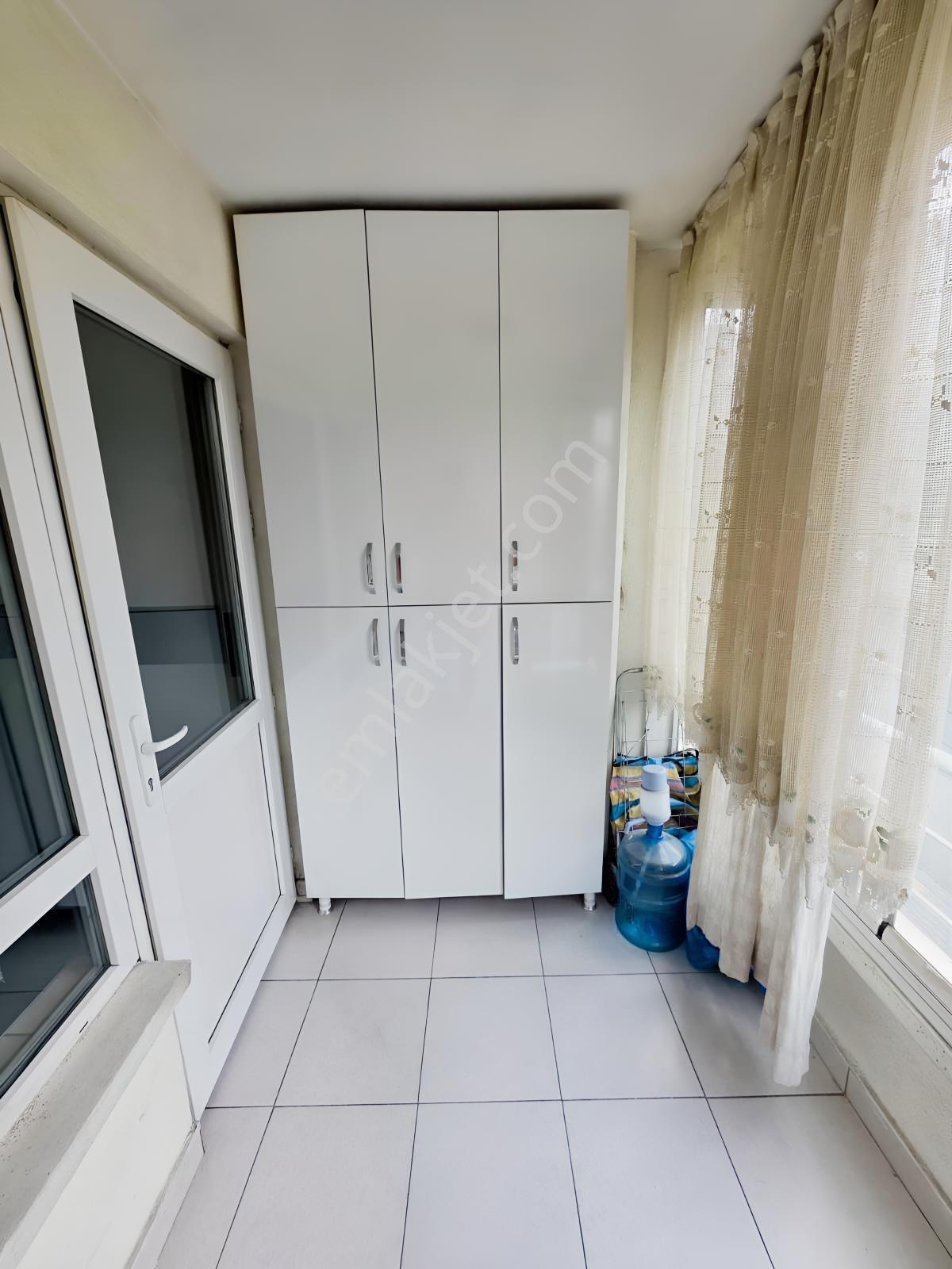 Doğukent Caddesinde 2+1 Yapılı Satılık Daire — fotoğraf 6