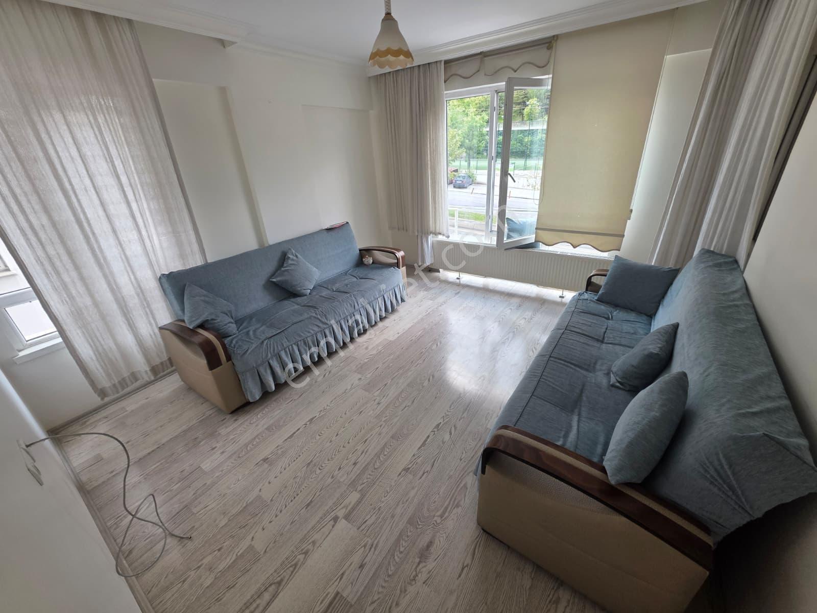 Doğukent Caddesinde 2+1 Yapılı Satılık Daire — fotoğraf 7
