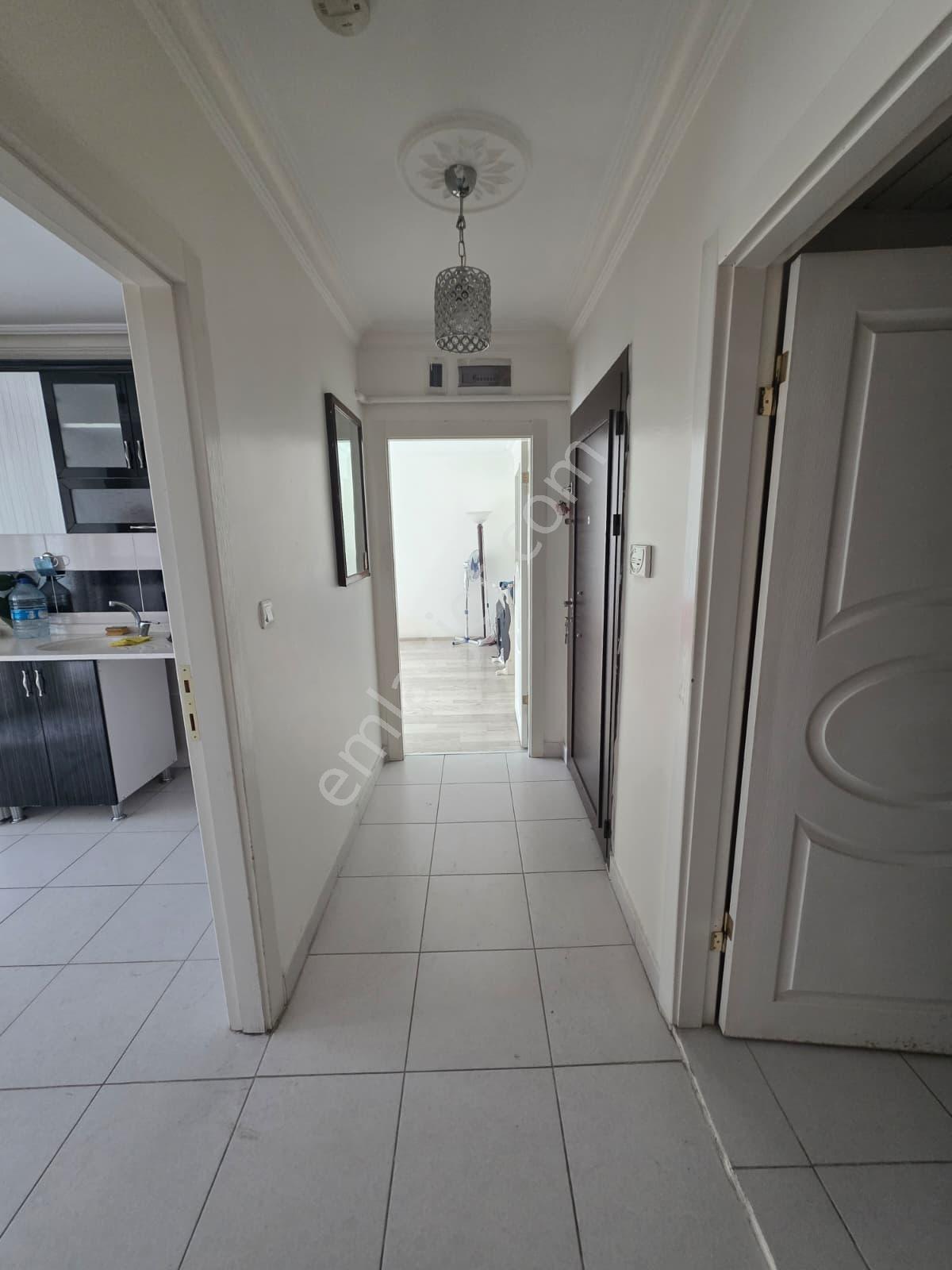 Doğukent Caddesinde 2+1 Yapılı Satılık Daire — fotoğraf 16
