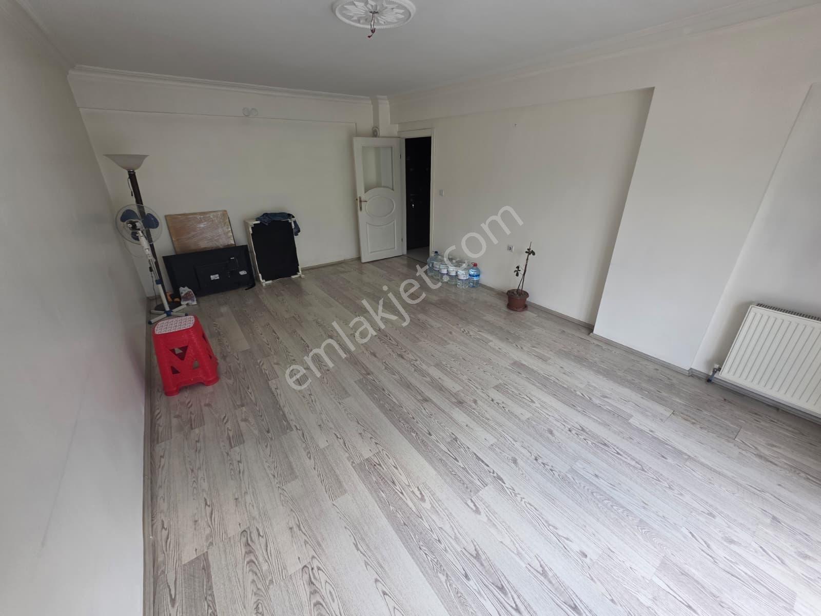 Doğukent Caddesinde 2+1 Yapılı Satılık Daire — fotoğraf 18