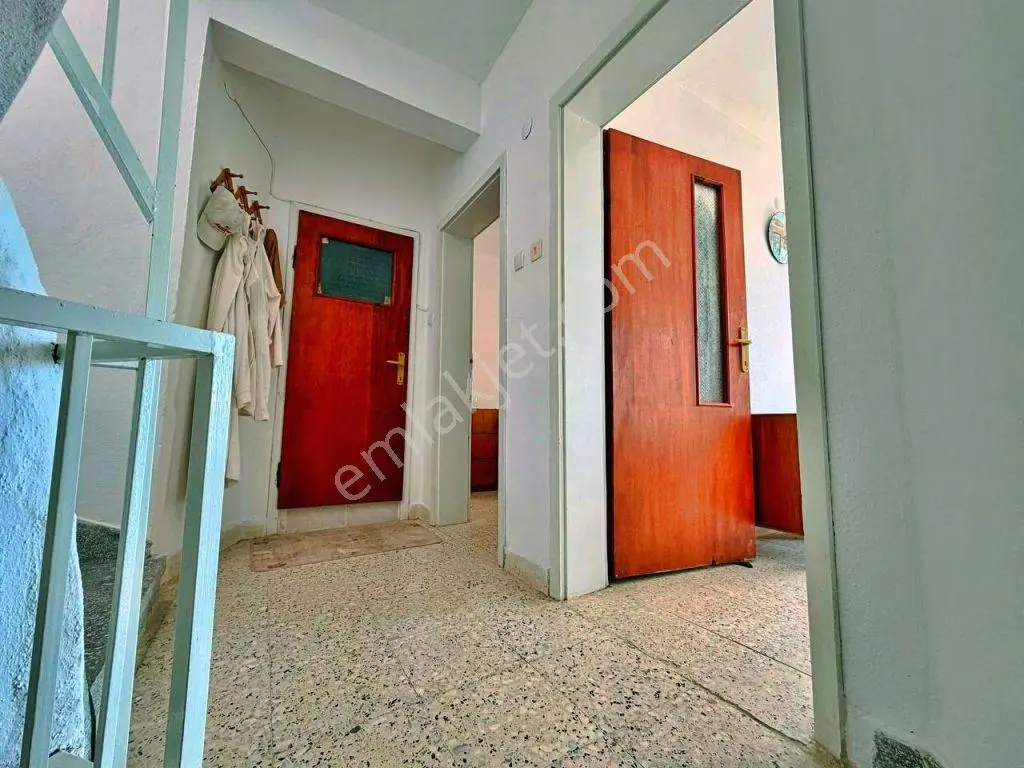 Uytundan Pelitköy İçmelerde Denize 200 Metre Bahçeli 3+1 Villa — fotoğraf 11