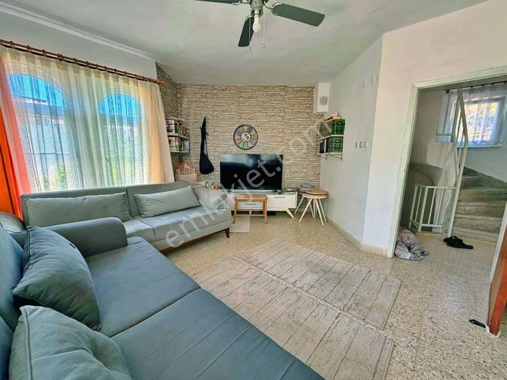Uytundan Pelitköy İçmelerde Denize 200 Metre Bahçeli 3+1 Villa — fotoğraf 22