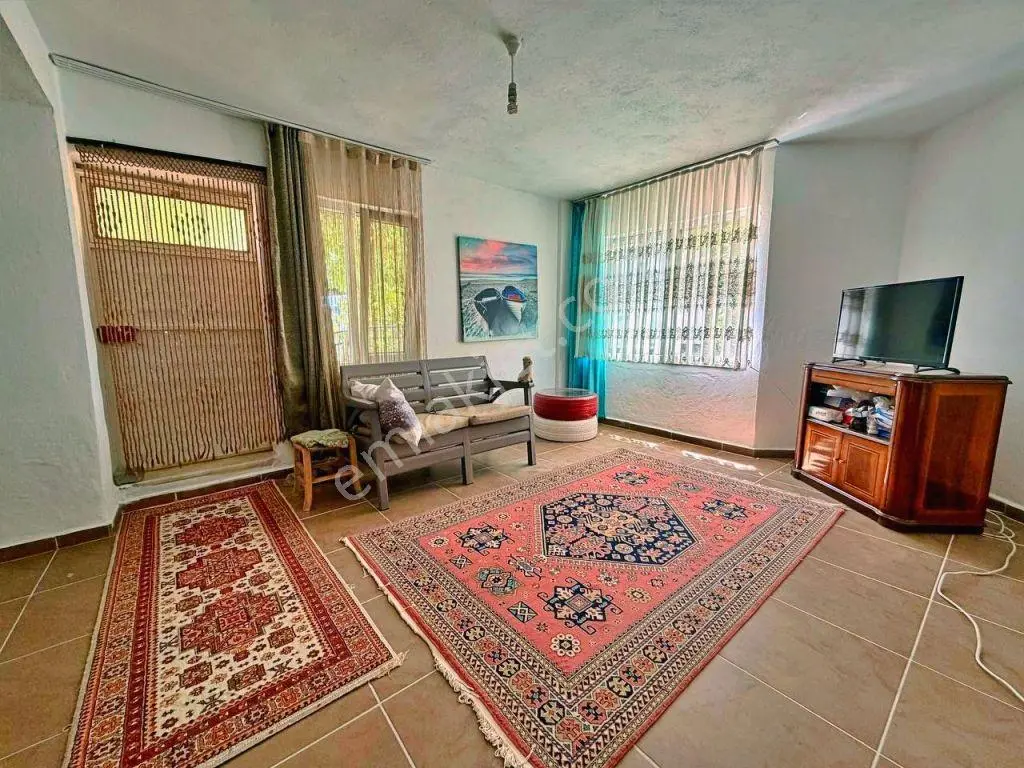 Uytundan Pelitköy İçmelerde Denize 200 Metre Bahçeli 3+1 Villa — fotoğraf 24