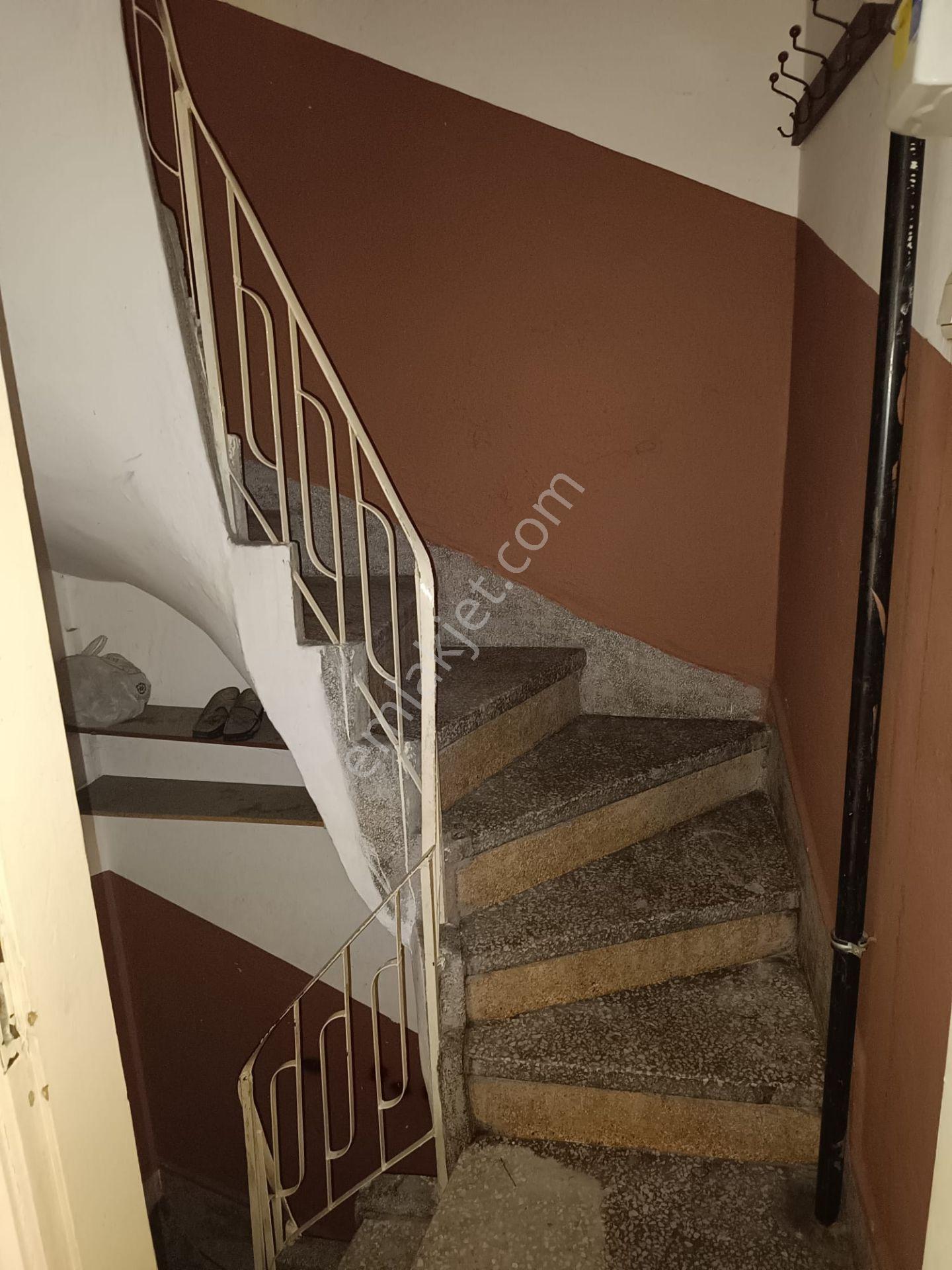 Bursa Osmangazi Kemerçeşme Mh Üç Katlı Satılık Ev Fırsatı — fotoğraf 9