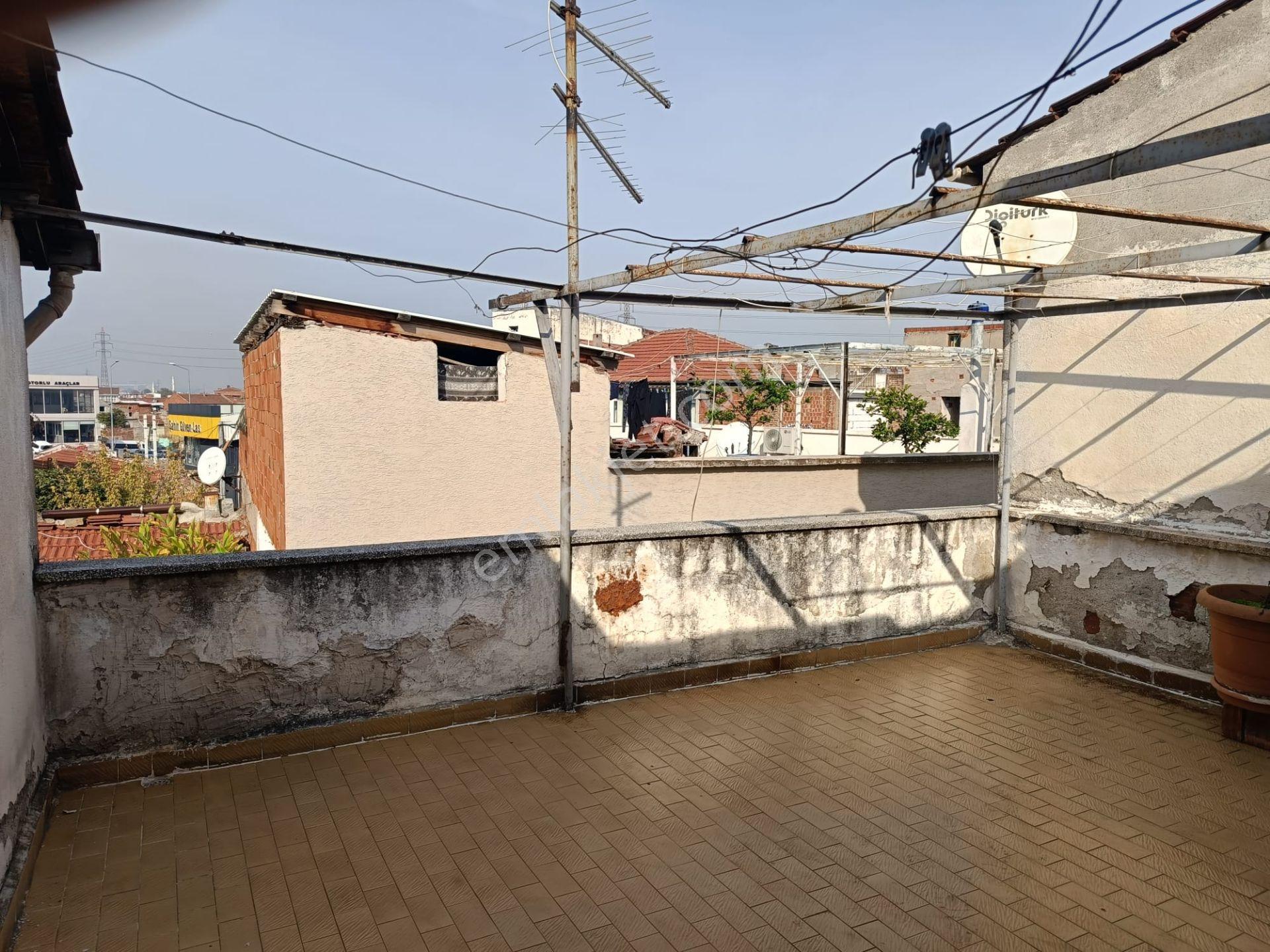 Bursa Osmangazi Kemerçeşme Mh Üç Katlı Satılık Ev Fırsatı — fotoğraf 12