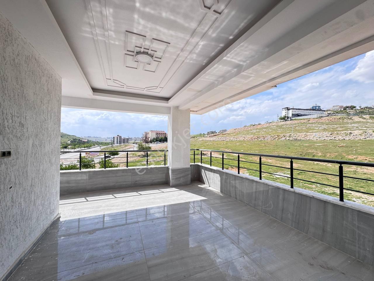 Hanedan Gyo'dan Yeşilvadi Yolunda Ultra Lüks Satılık 2.5+1 Daire — fotoğraf 6
