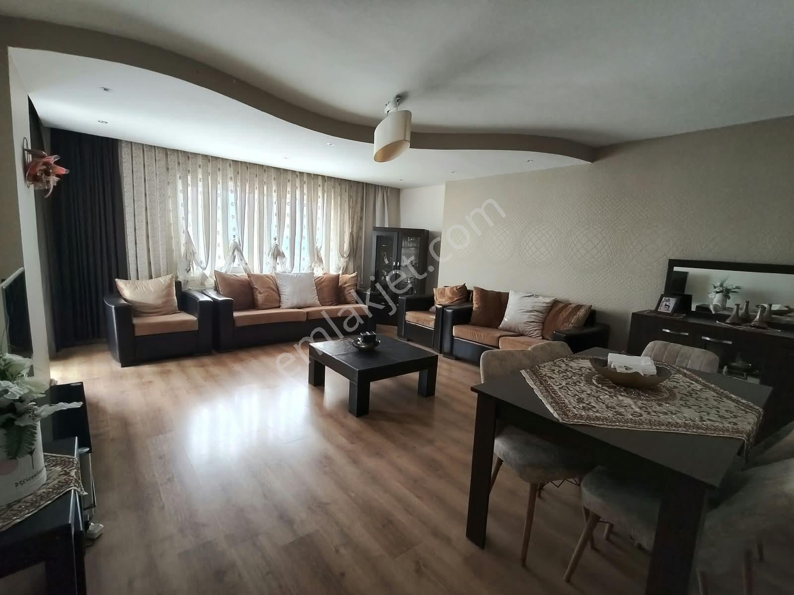 Remax Toros'tan Viranşehir'de Denize Yakın Doğalgazlı 3+1 — fotoğraf 2