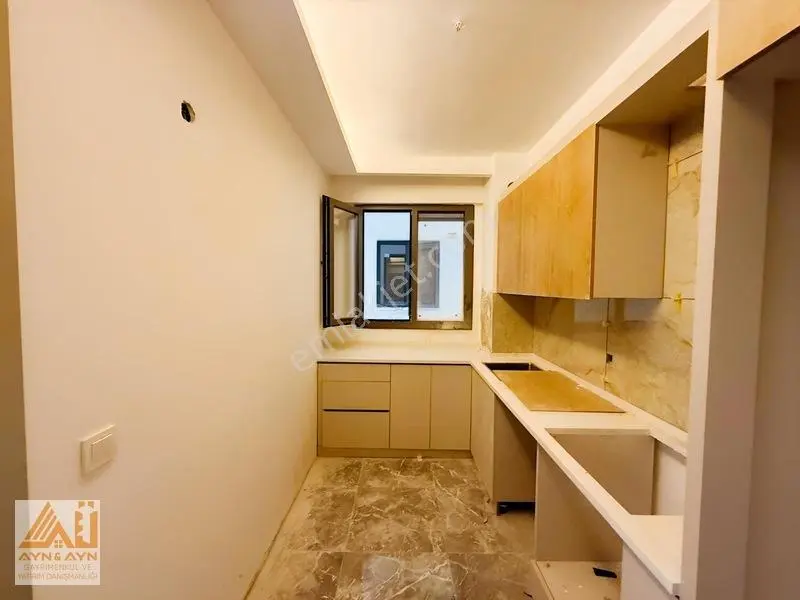 Küçük Çiğli Satılık 2+1 Daire — fotoğraf 2