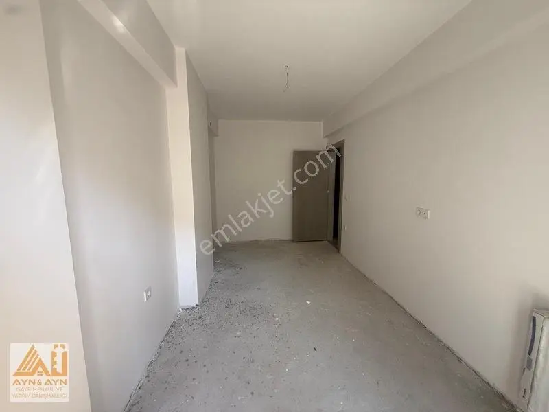 Küçük Çiğli Satılık 2+1 Daire — fotoğraf 3