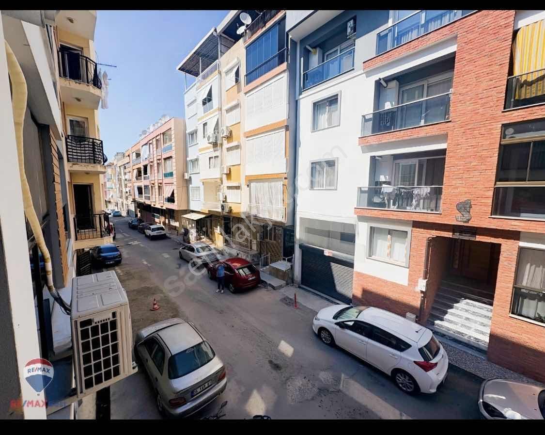 Küçük Çiğli De 1+1 Yatırımlık Daire