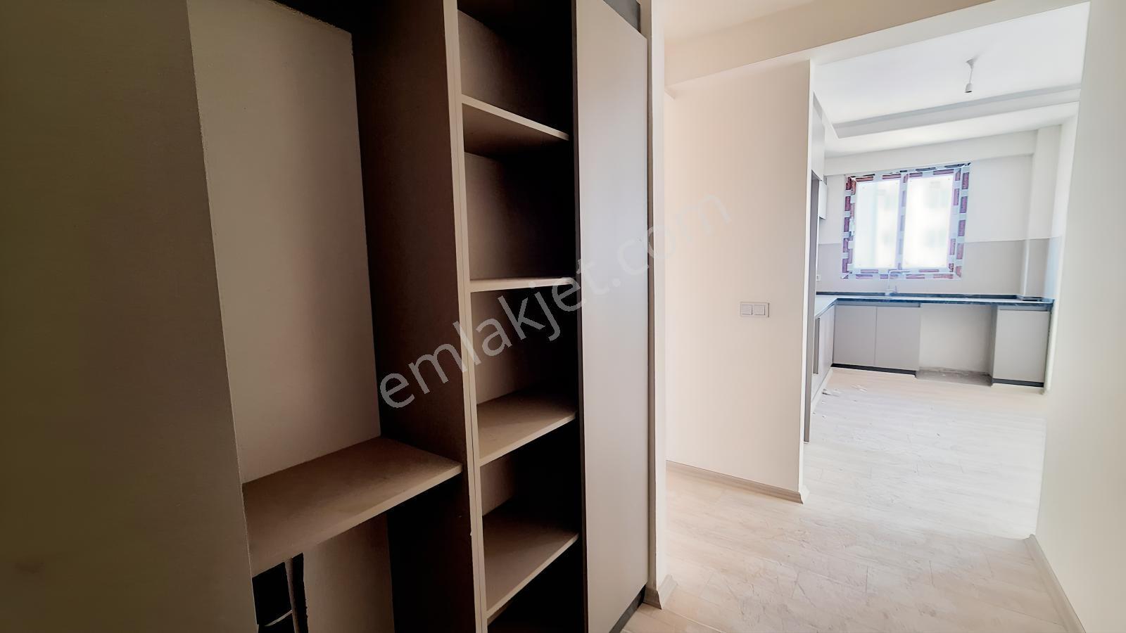 Ellamira'dan Arpaçbahşiş Astra Tower 1'de Denize 300 M. 2+1'ler — fotoğraf 4