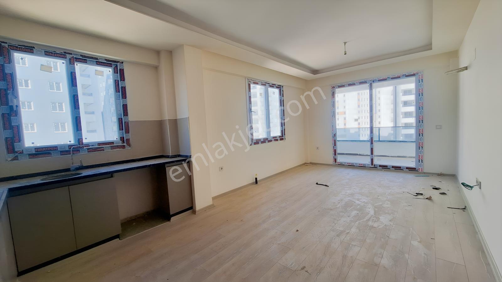 Ellamira'dan Arpaçbahşiş Astra Tower 1'de Denize 300 M. 2+1'ler — fotoğraf 5