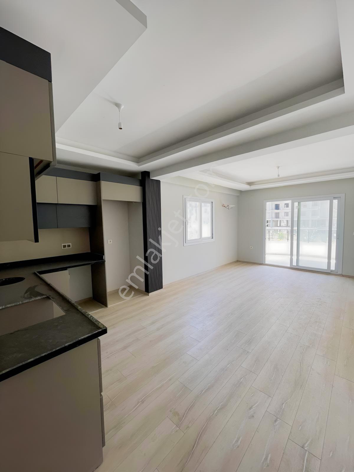 Ellamira'dan Arpaçbahşiş Astra Tower 1'de Denize 300 M. 2+1'ler — fotoğraf 6