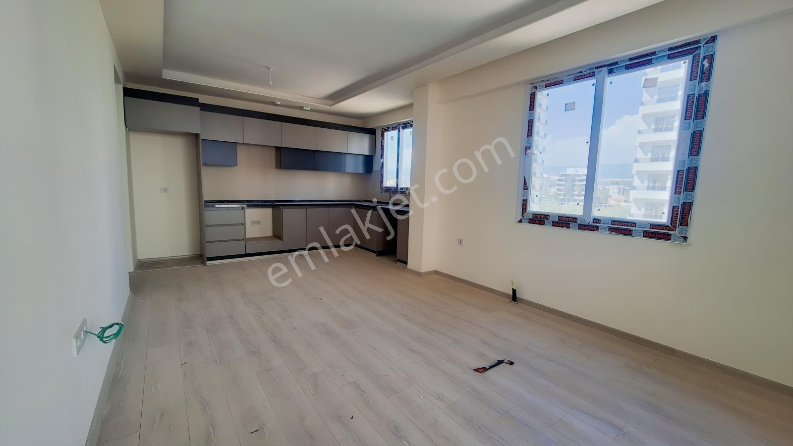 Ellamira'dan Arpaçbahşiş Astra Tower 1'de Denize 300 M. 2+1'ler — fotoğraf 7