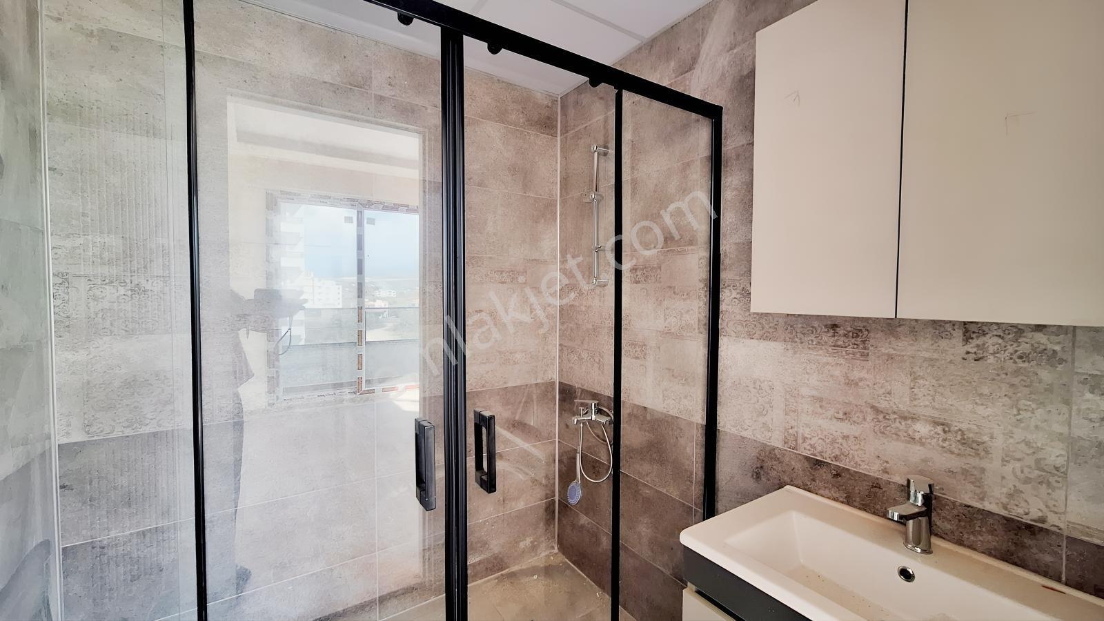 Ellamira'dan Arpaçbahşiş Astra Tower 1'de Denize 300 M. 2+1'ler — fotoğraf 10