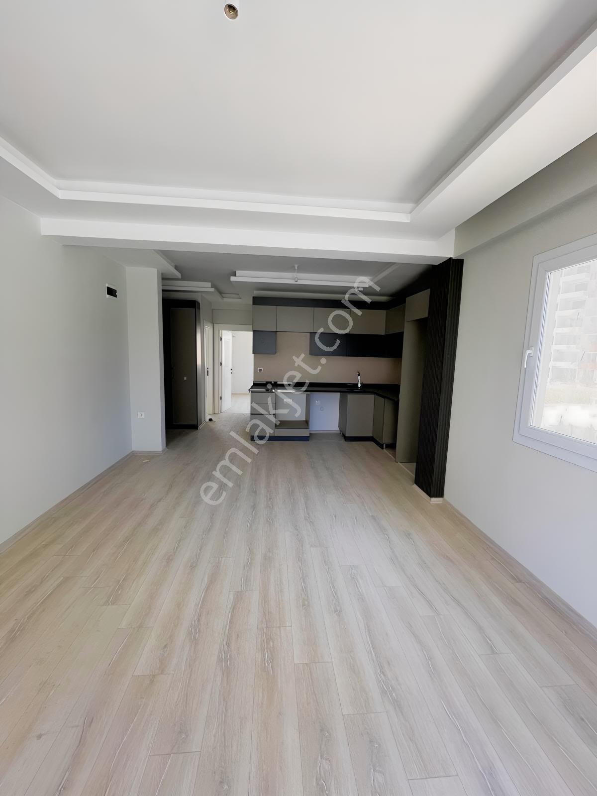 Ellamira'dan Arpaçbahşiş Astra Tower 1'de Denize 300 M. 2+1'ler — fotoğraf 12
