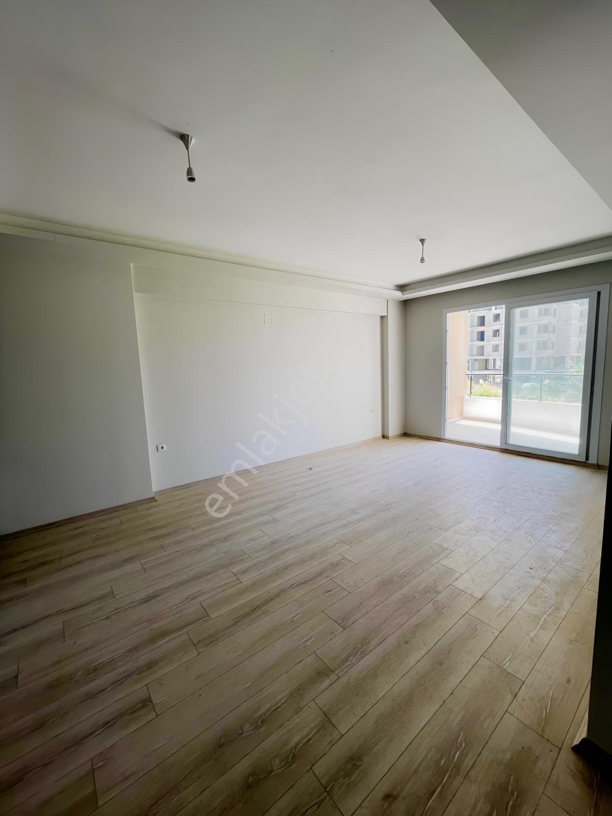 Ellamira'dan Arpaçbahşiş Astra Tower 1'de Denize 300 M. 2+1'ler — fotoğraf 18