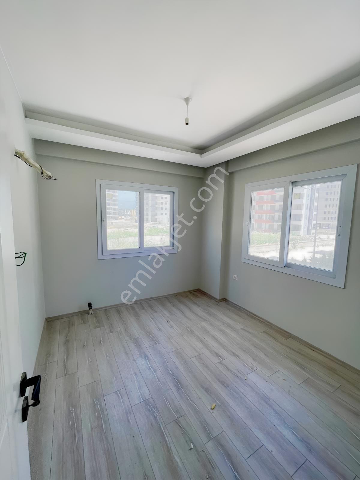 Ellamira'dan Arpaçbahşiş Astra Tower 1'de Denize 300 M. 2+1'ler — fotoğraf 19