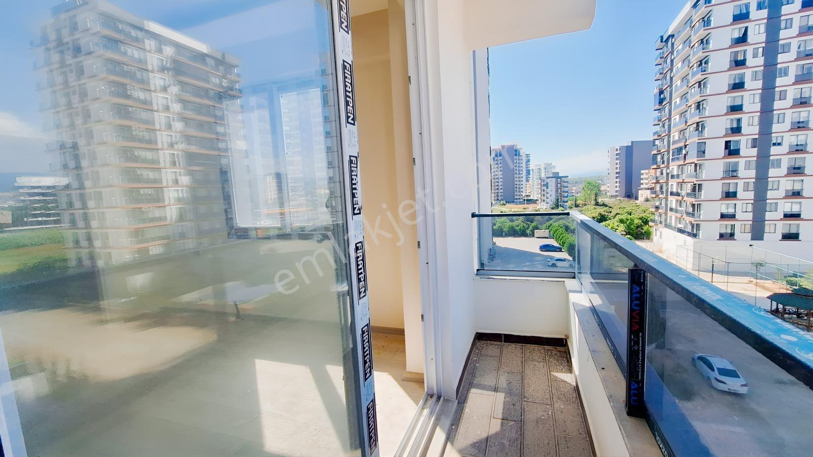Ellamira'dan Arpaçbahşiş Astra Tower 1'de Denize 300 M. 2+1'ler — fotoğraf 20