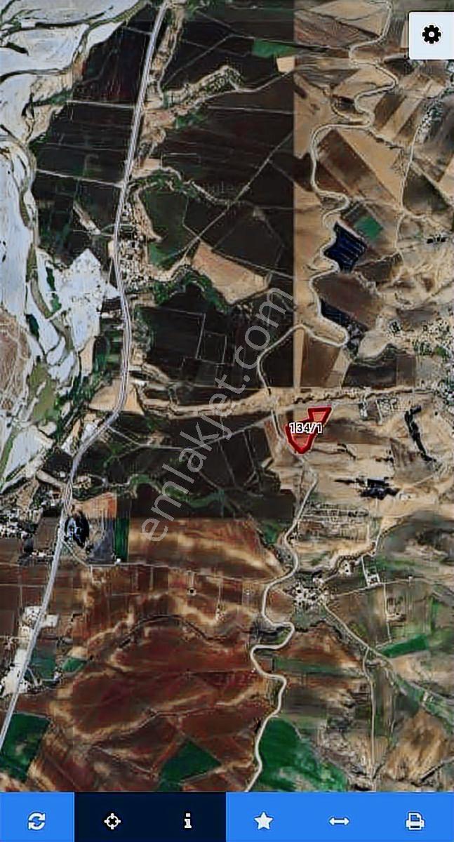 Diesten Emsalsiz Yatırım Fırsatı Davudi Asfalt Yolda — fotoğraf 3