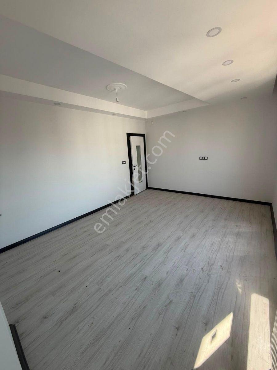 Çerkezköy Kızılpınarda Cadde Üstü 2+1 Daire Acil Satılık — fotoğraf 5