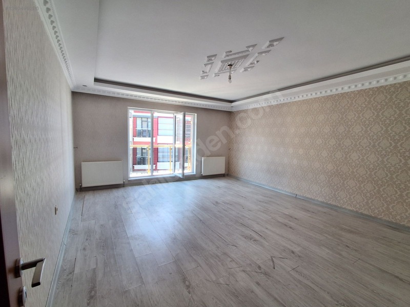 Cumhuriyet Mahallesinde Çarşı Merkezde 3+1kiralık Daire — fotoğraf 5