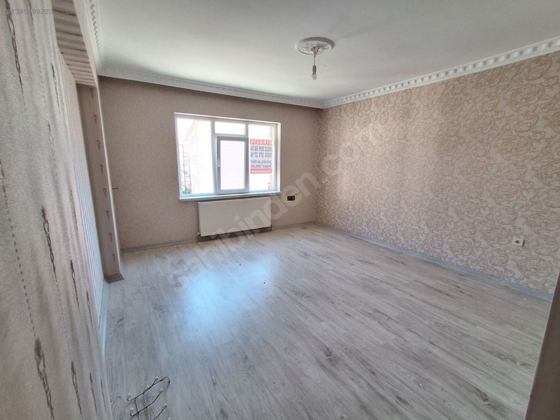 Cumhuriyet Mahallesinde Çarşı Merkezde 3+1kiralık Daire — fotoğraf 16